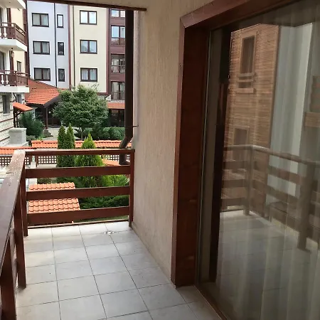 Predela Nadezhda Apartman *